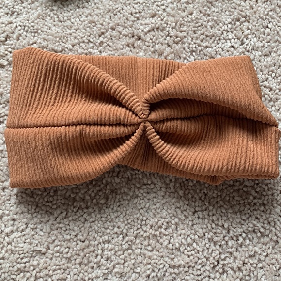 Target headband - Picture 2 of 2